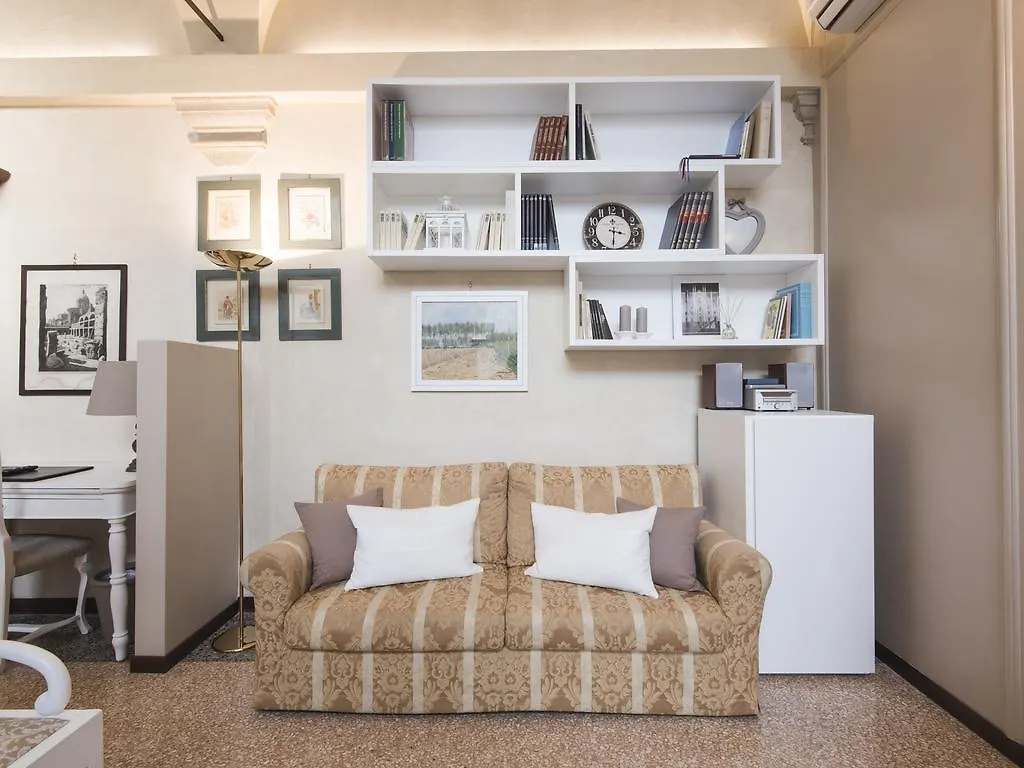 ** Guest house Suite Prestige Verona Italy